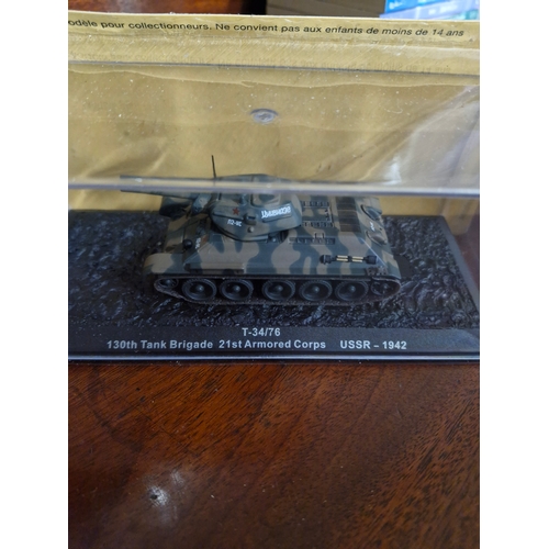 75 - WW2 World War 2 Tank Models, Panther US and T-34/76 Russian.
Unopened in original packaging.