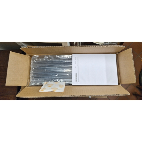 186 - Dell Projector P318s Dlp
Boxed in original packaging