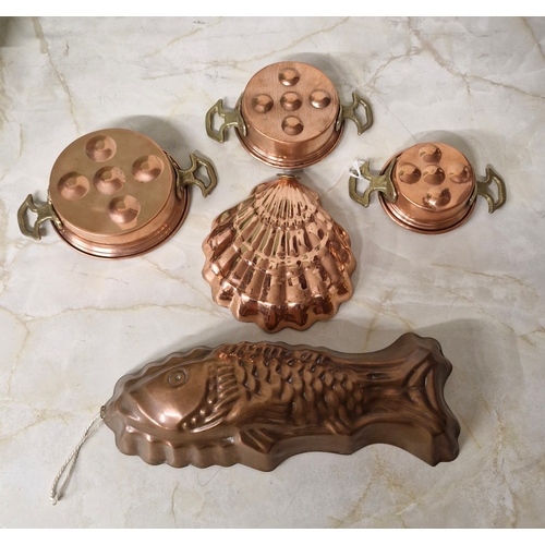 43 - A good selection of copper jelly / pudding /cake moulds.