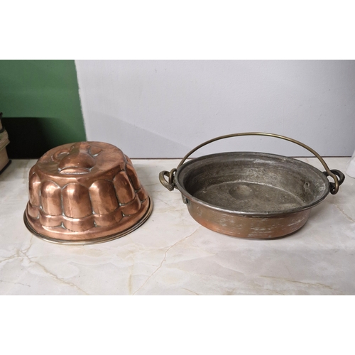 11 - A Victorian copper pudding mould and a Victorian copper stewing / preserve pan.