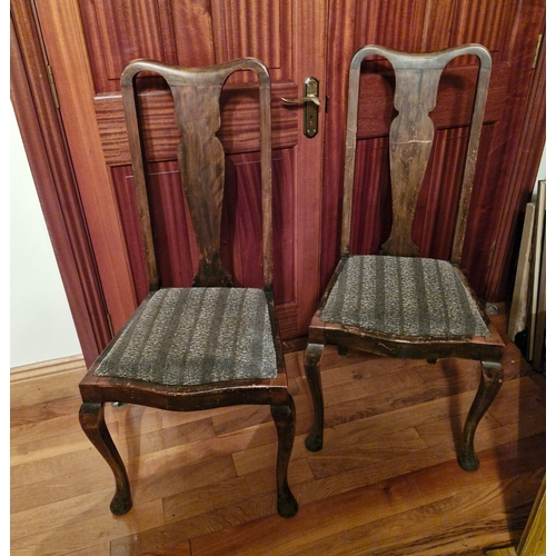 295 - Two Victorian fiddle back chairs