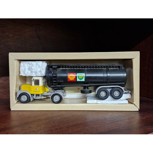 35 - Corgi Classics 97640 Scammell Highwayman tanker.