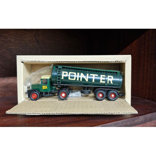 40 - Corgi Classics 97367 Scammell Scarab Highwayman Tanker Trainer Pointer.