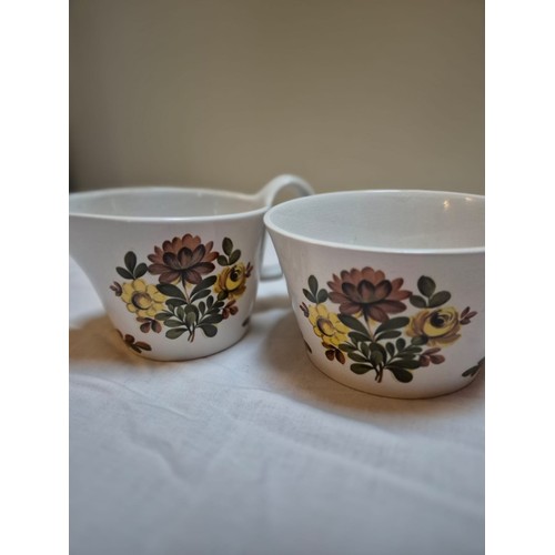 143 - 1970s John Anton milk jug & sugar bowl.