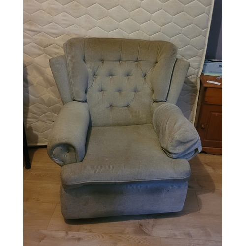 83 - A very comfortable Living rooms suite; sofa and two armchairs.