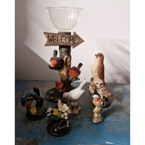 118 - A collection of bird ornaments -