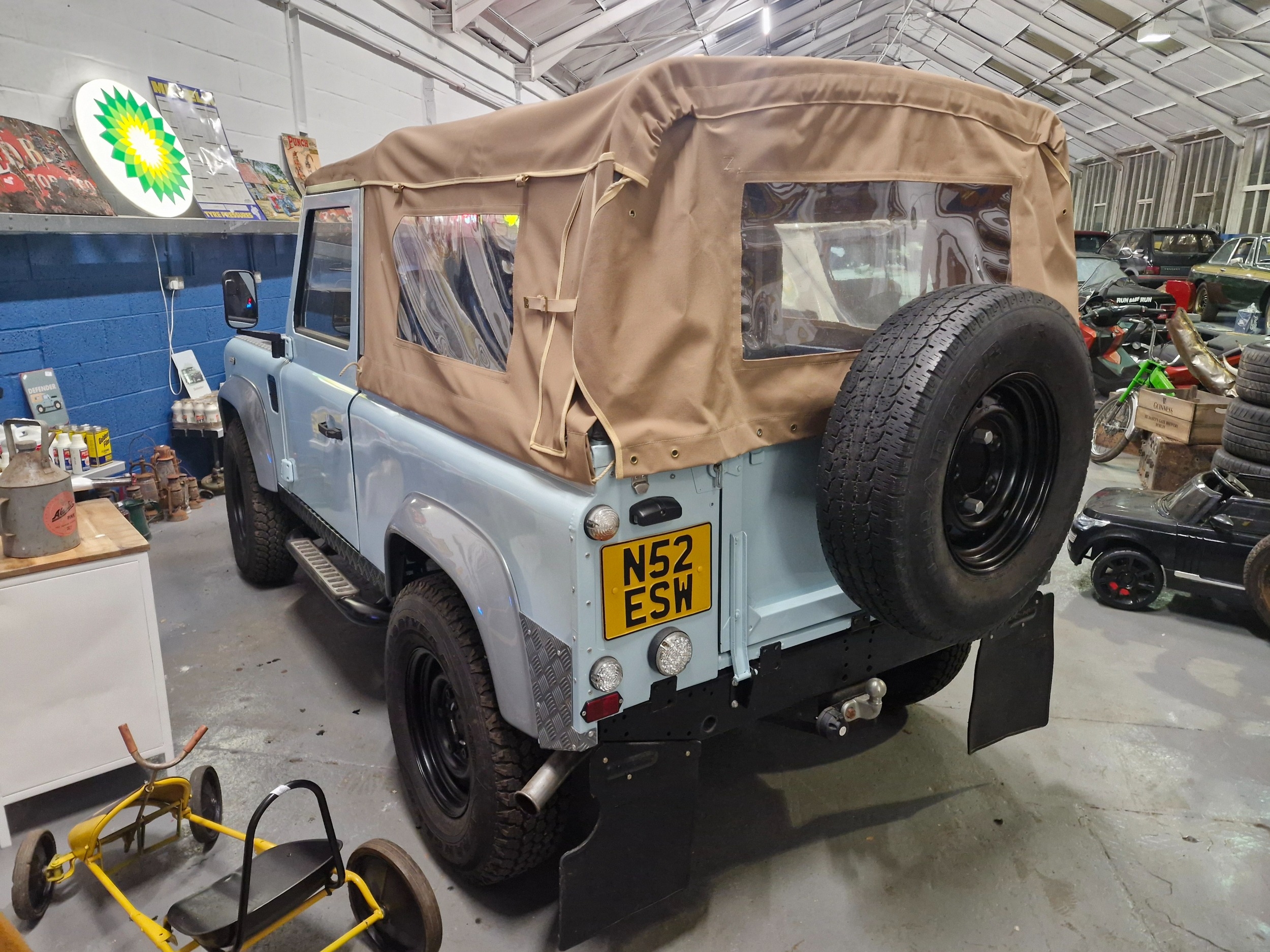 landrover defender 300tdi Reg 'N52 ESW' Reading 186,230 miles