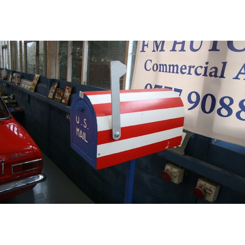 US mail post box