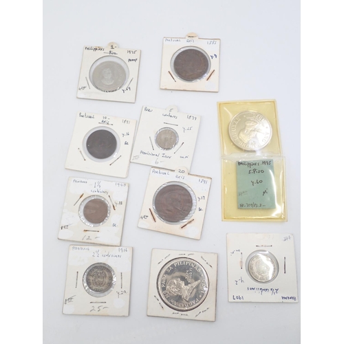 32 - A collection of coin, including coins from Panama, Peru, Philippines and Portugal