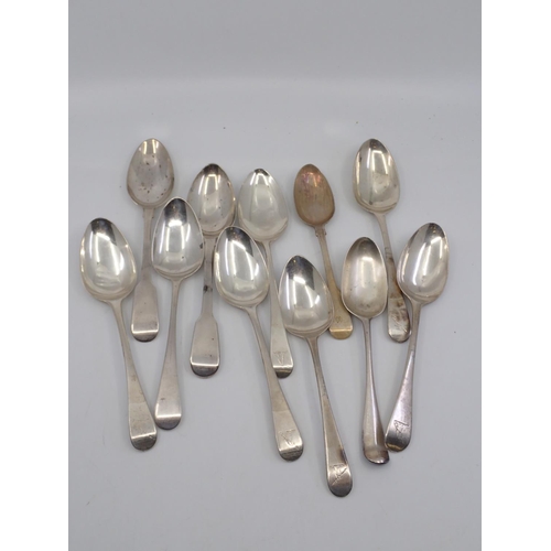 194 - A collection of silver flat ware approx. 370 grams