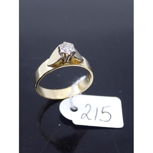 215 - A ladies 18ct gold diamond solitaire ring, finger size V, approx. 5.3 grams