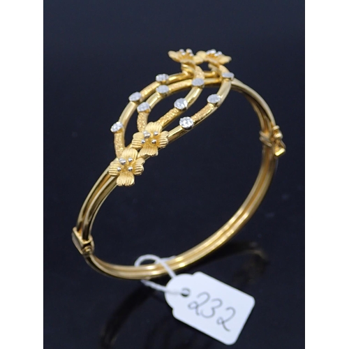 232 - A 22ct gold bangle approx. 21.4 grams