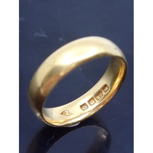 168 - A 22ct gold antique wedding ring