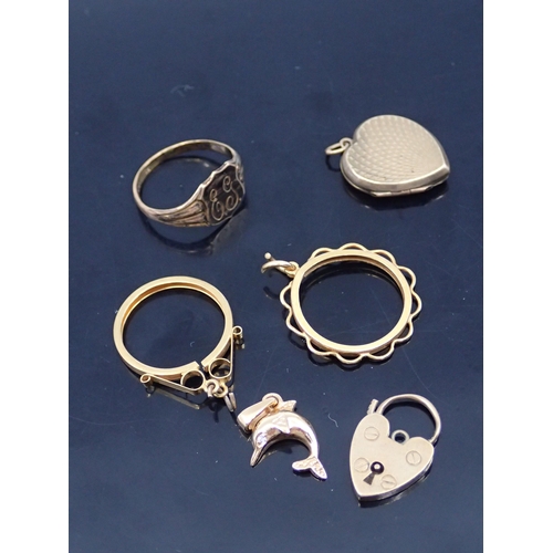 199 - A collection of jewellery approx. 5.5 grams and a 9ct Back & front locket (To be sold on the instruc... 