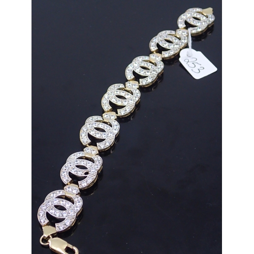 253 - Gold CC bracelet approx. 31 grams