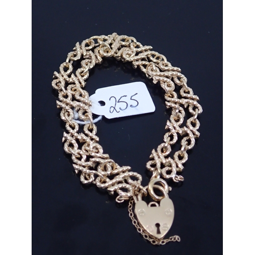 255 - A gold bracelet approx. 24 grams