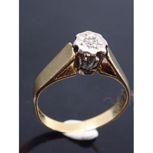 85 - A diamond set 18ct gold ring approx. 2.8 grams finger size K approx