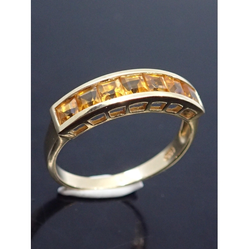 87 - A gem set 14kt gold ring approx. 2.2 grams finger size N