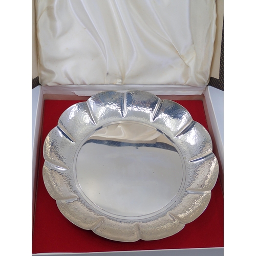 307 - A 1966 Irish silver strawberry dish in box by George Bellew approx. 364 grams