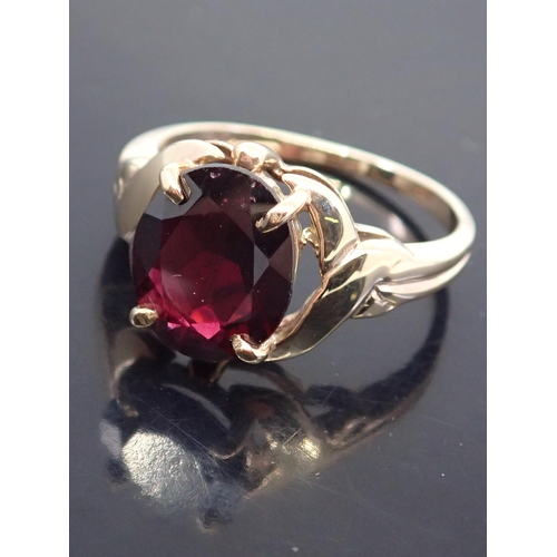 188 - A 9ct gold garnet ring  finger size N