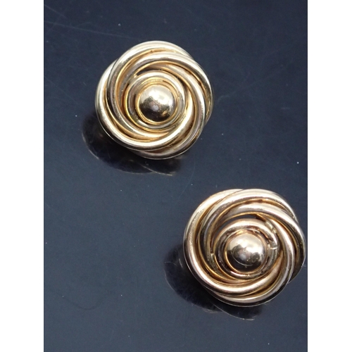 312 - A pair of gold earring approx. 4.5 grams (sold on the instructions of St Vincent De Paul)