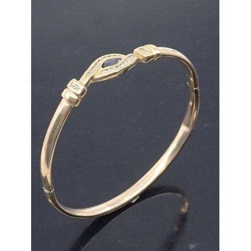 109 - A 9ct gold bangle approx. 9.2 grams