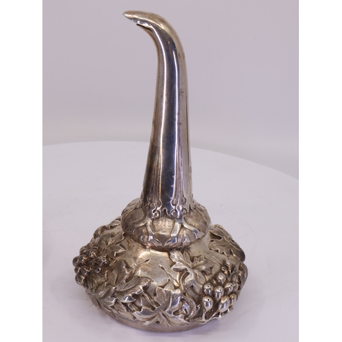 93 - A SILVER WINE FUNNEL fitted with detachable strainer, London 1838 by Charles Fox approx. 201 grams a... 