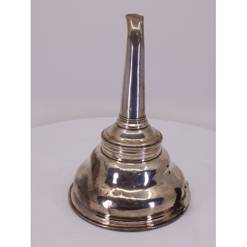 94 - A SILVER WINE FUNNEL fitted with detachable strainer, London 1809 by William Stroud approx. 72 grams... 