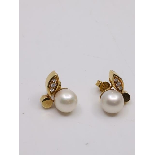 26 - A pair of pearl and diamond set earrings approx. 4.8 grams