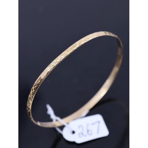 267 - A 22ct gold bangle