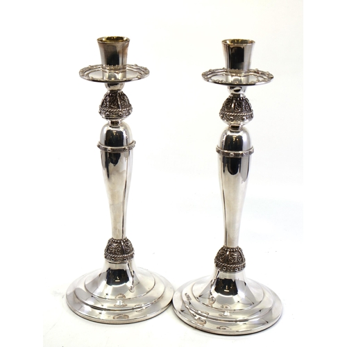 372 - A pair of Irish silver candlesticks by Irish silver Ltd, Dublin 1971 approx. 9.5 inches