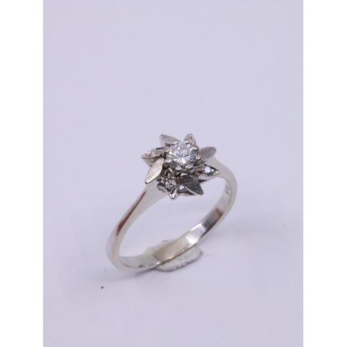 45 - A diamond ring, set in 18ct white gold, showing as finger size N