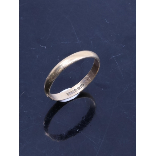 170 - A 9ct gold ring approx. 2 grams finger size T