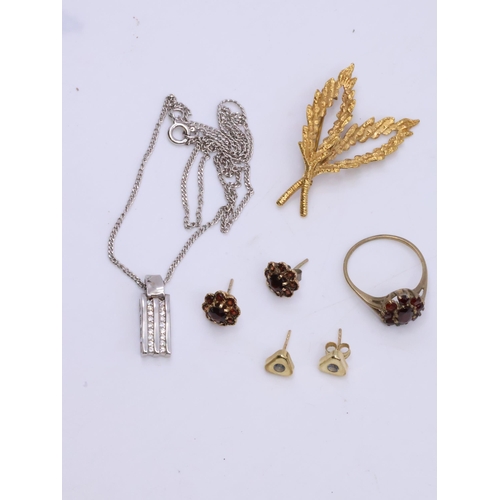 64 - A collection of jewellery approx. 12.4 grams for auction on the instructions of St Vincent De Paul