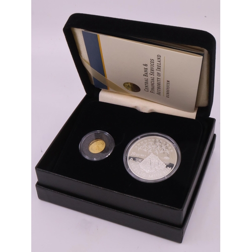 166 - A gold â¬20 & Silver â¬10 coins in box Sceilig Mhichil