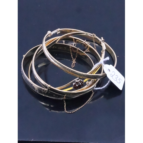 235 - 4 Metal core bangles