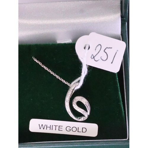 251 - A white gold diamond pendant and chain approx. 3.1 grams