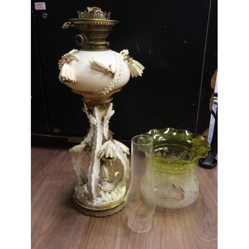 381 - A table oil lamp