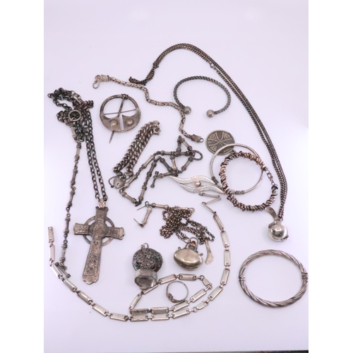 186 - A collection of silver jewellery and other jewellery total weight approx. 480 grams