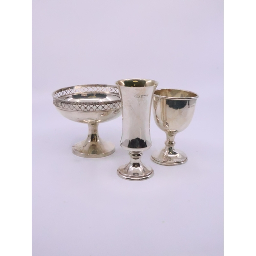 284 - A silver footed dish, a silver egg cug and a small silver goblet, total weight approx. 192.2 grams