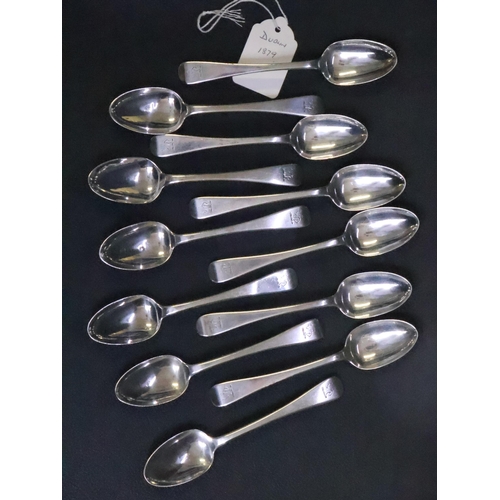 303 - Twelve Irish Silver Old English pattern Teaspoons Dublin 1879 by John Smyth, total weight approx. 25... 