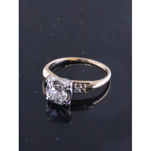 88 - A diamond single stone ring set in 14kt gold