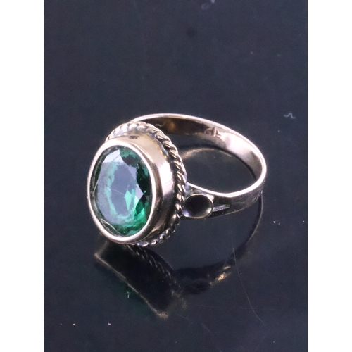 68 - A gem set gold ring approx. 3.3 grams finger size K stamped K14
