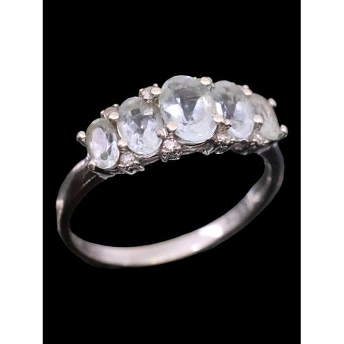 39 - A gem and diamond set ring approx. 2.8 grams finger size R