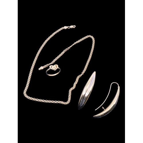 150 - A pair of 18ct earrings, an 18ct necklet approx. length 17 inches, and an 18ct ring finger size Q, t... 