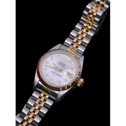 231 - A ladies Rolex Oyster Peretual date just watch