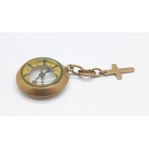 1063 - A 9ct gold compass fob, 4.6g