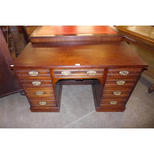 119 - A Victorian walnut desk