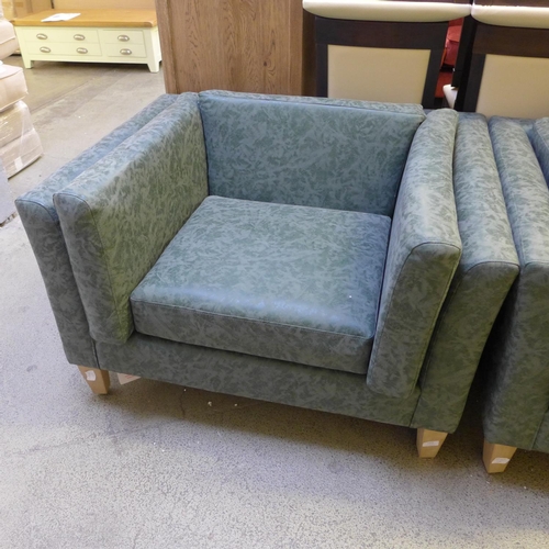 1326 - A green armchair (ZB-5158-G)