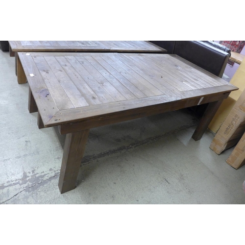 1398 - A rustic timber dining table